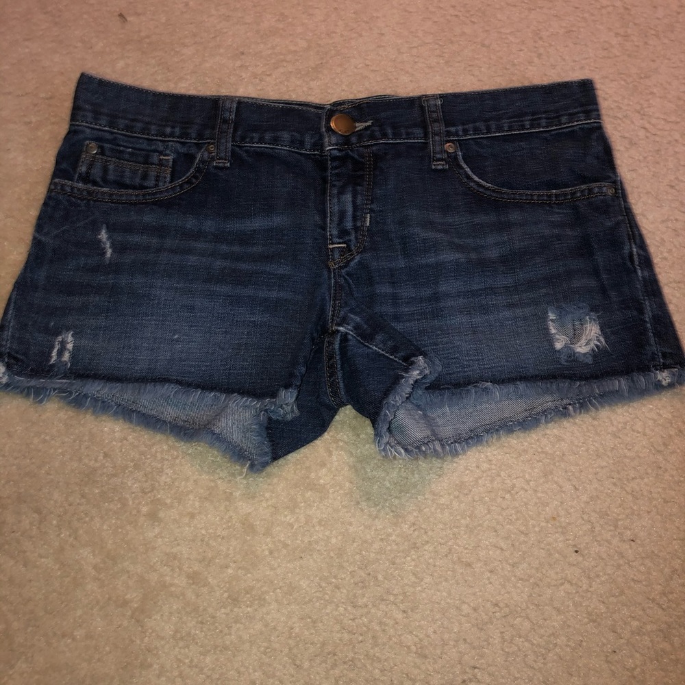 Women’s GAP jean shorts size 26